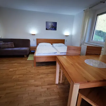 Kerschbaumer شقة *